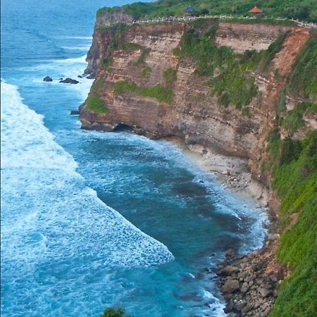 Ocean Breeze Uluwatu Apartments Esterno foto